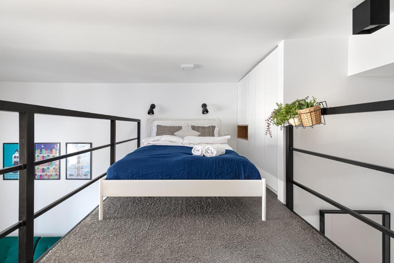 Stylowe Studio Z Antresola Warszawa Exteriér fotografie